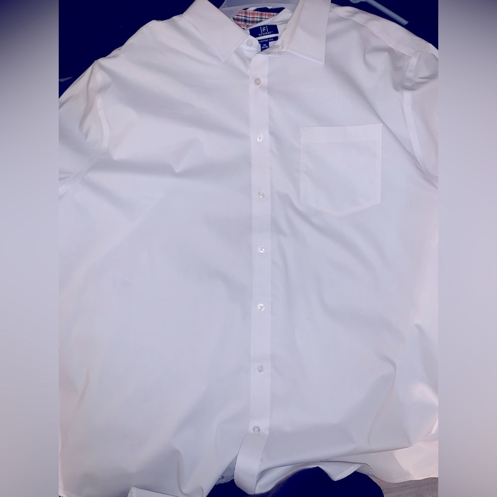 White dress shirt